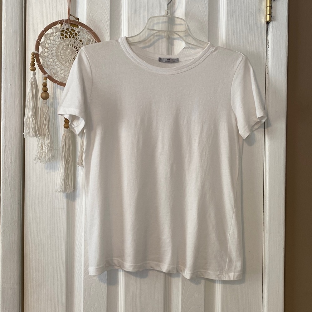 Zara white t shirt w distressed sleeves and neck